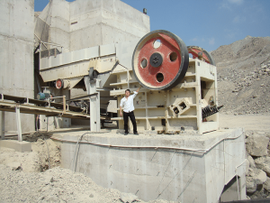 時(shí)產(chǎn)100噸破碎機(jī)有哪些？多少錢(qián)？