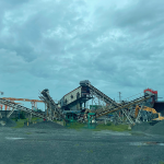 履帶式移動(dòng)破碎站的優(yōu)勢(shì)有哪些？