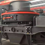 立式?jīng)_擊破碎機(jī)怎么樣？怎么解決出分粉高的問題？