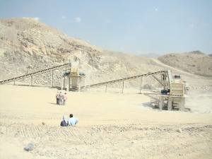 礦山破碎生產(chǎn)線選擇顎式破碎機有多重要