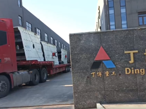 發(fā)往菲律賓的4YK1548振動(dòng)篩和4YK1237振動(dòng)篩